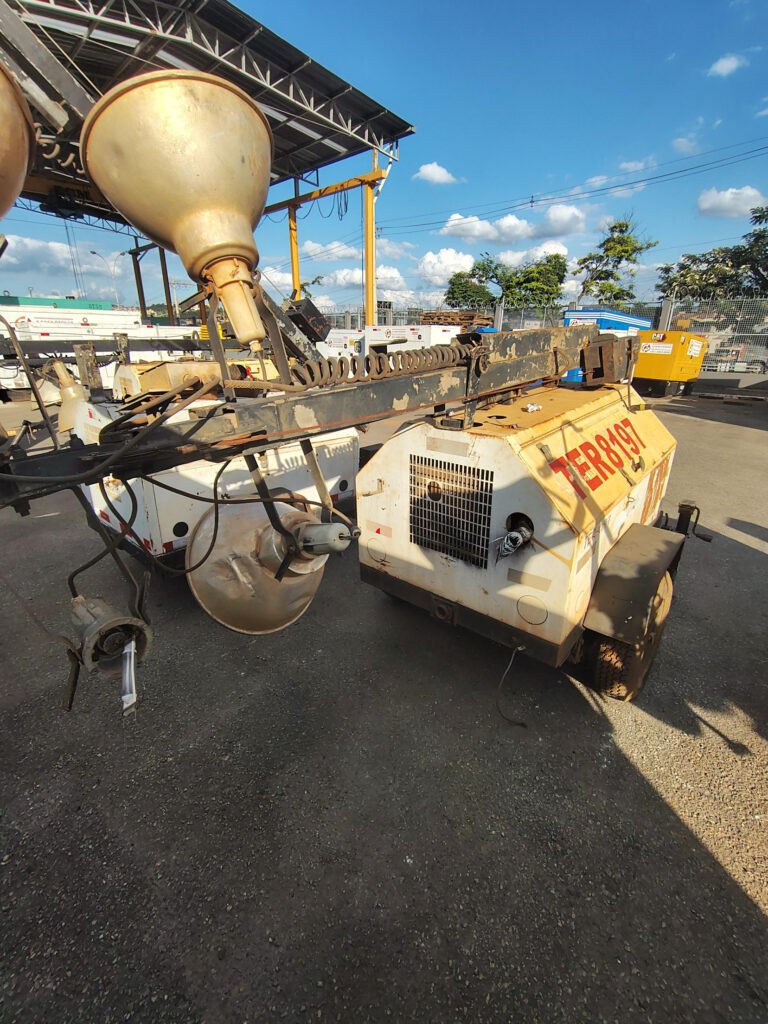 TORRE DE ILUMINAÇÃO – 4531 – TEREX – RL-4000