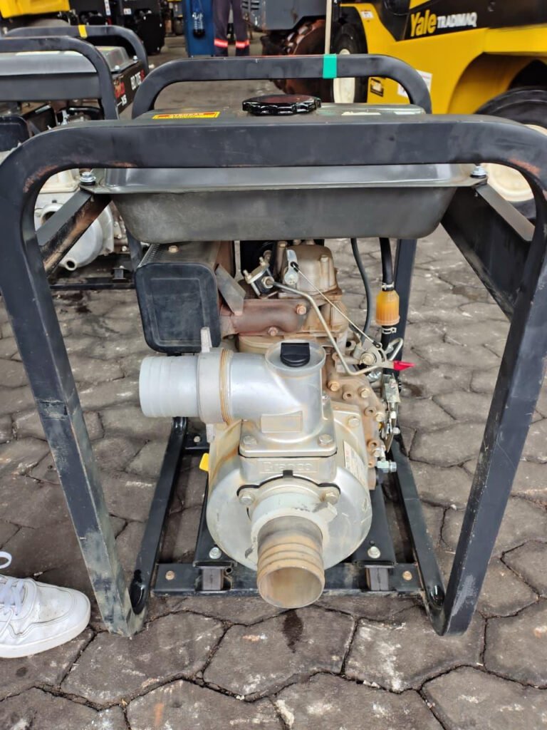 MOTOBOMBA 3″ – 5912 – BRANCO – BD 705XS