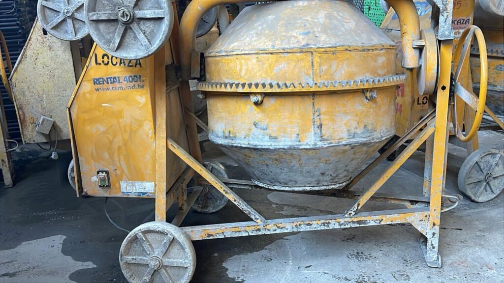 BETONEIRA 400 LITROS MAIS MOTOR (852 E 873)