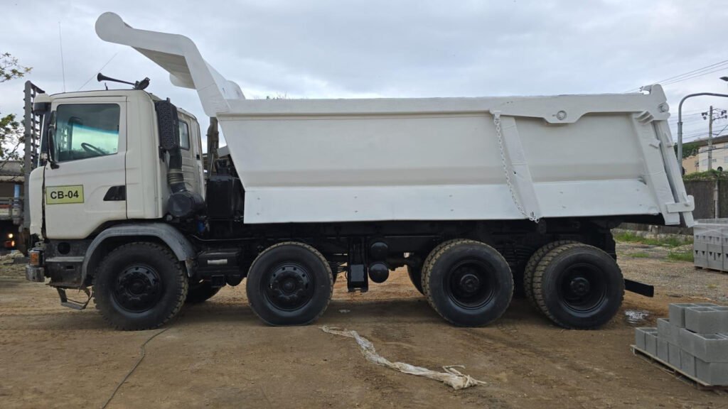 CARGA CAMINHAO SCANIA/G 440 B8X4 CS BRANCA DIESEL 2015/2015 BASCULANTE