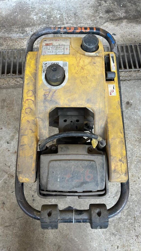 COMPACTADOR DE SOLO C/ INJEÇÃO ELETRONICA – WACKER