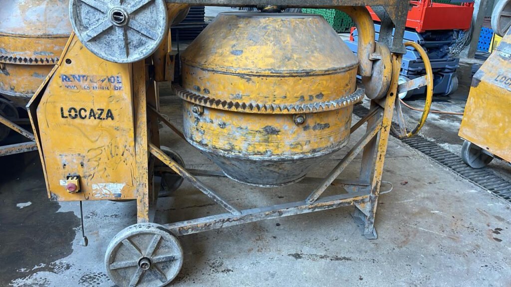 BETONEIRA 400 LITROS MAIS MOTOR (854 E 452)