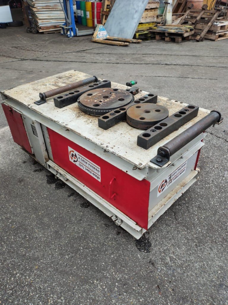 MAQUINA DOBRAR FERRO – 3764 – NEOCOUDE – MONTANA