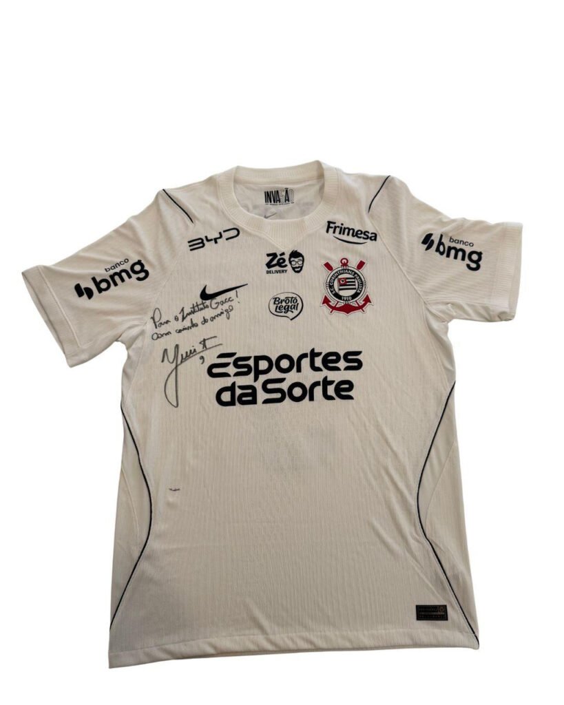 01 Camiseta Oficial do Corinthians Autografada pelo Yuri Alberto