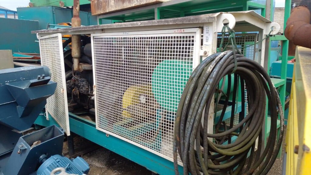 01 LAVADORA DE ALTA PRESSAO 10.000 Psi MOTOR DIESEL MWM 229