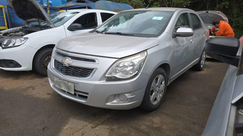 CHEVROLET COBALT 1.4 LT 2014/2014 PASSAGEIRO AUTOMOVEL, PRATA, ALCOOL/GASOLINA
