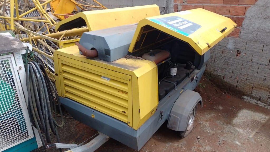 01 COMPRESSOR ATLAS COPCO 400 PCM XAS187PD