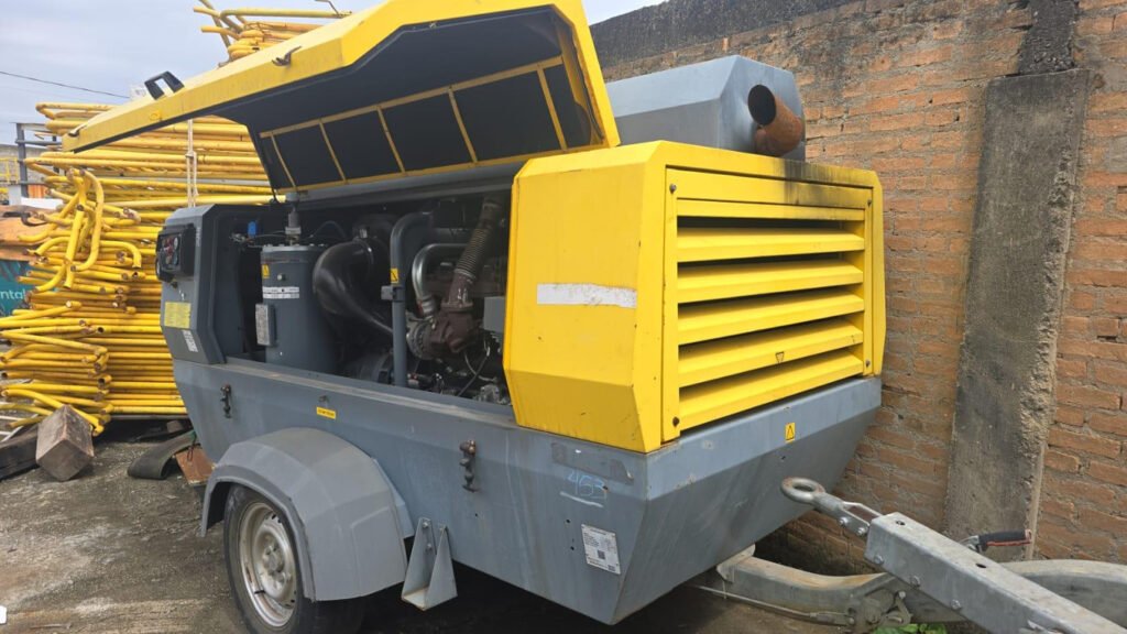 01 COMPRESSOR ATLAS COPCO 400 PCM XAS187PD